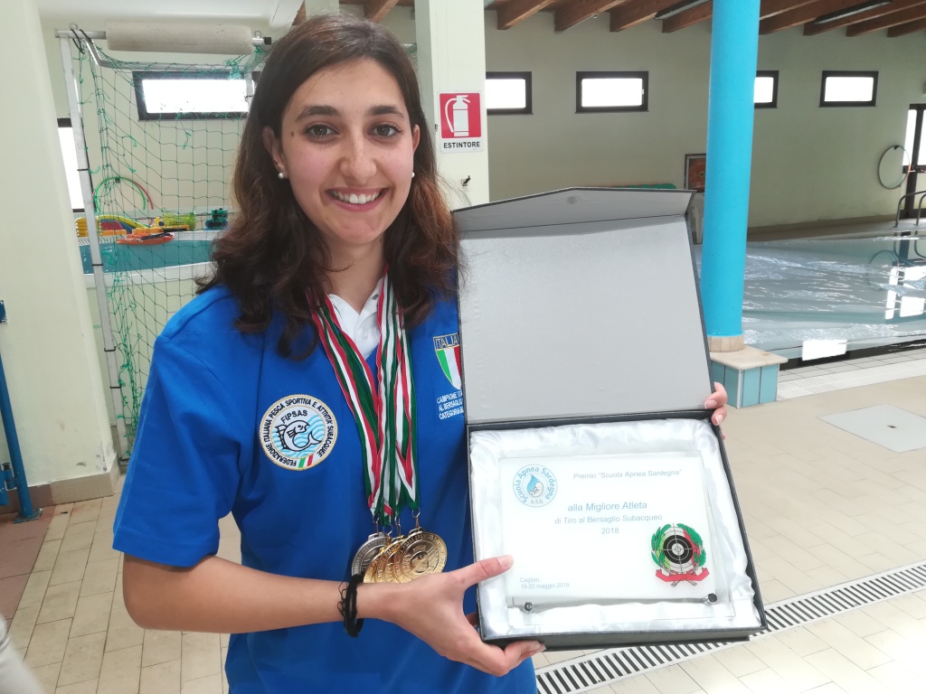 Tiro al bersaglio subacqueo: Chiara Esposito, la pluricampionessa italiana  e mondiale tra gare, record e università